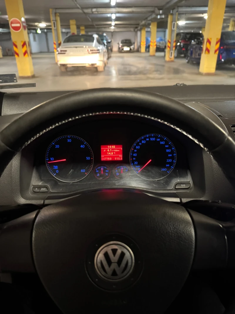 VW Golf, снимка 14 - Автомобили и джипове - 49415674