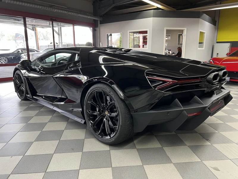 Lamborghini Revuelto 6.5 V12 HPEV/ NERO NOCTIS/ CARBON/ CERAMIC/ LIFT/, снимка 5 - Автомобили и джипове - 49538731