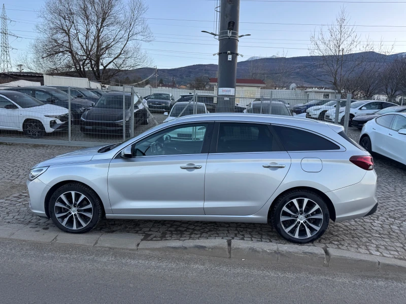 Hyundai I30 1.6CRDI/Automatic, снимка 1 - Автомобили и джипове - 49579884