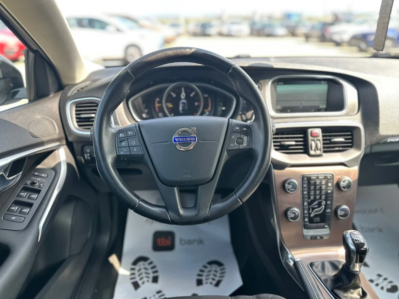 Volvo V40 Cross Country  / D 2 / BUSINESS / 2.0D / EURO 6 / TOP /, снимка 14 - Автомобили и джипове - 51285977