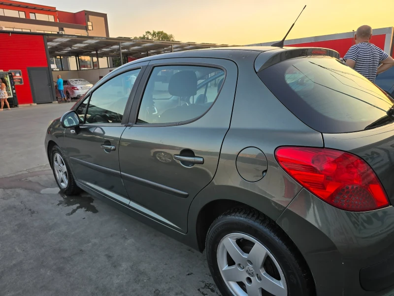 Peugeot 207, снимка 7 - Автомобили и джипове - 52614539