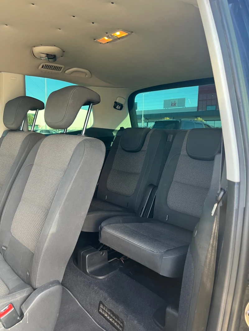 VW Sharan 2.0 TDI, снимка 8 - Автомобили и джипове - 52225654