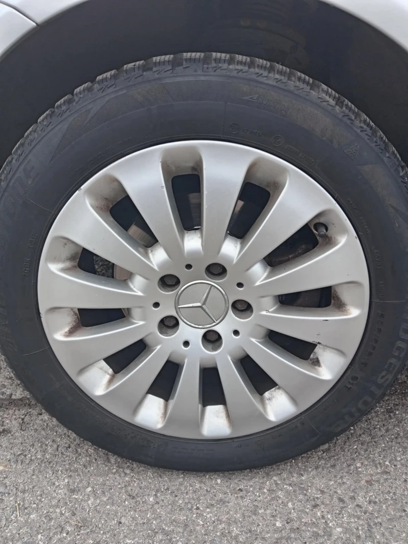 Mercedes-Benz C 180, снимка 11 - Автомобили и джипове - 52707796