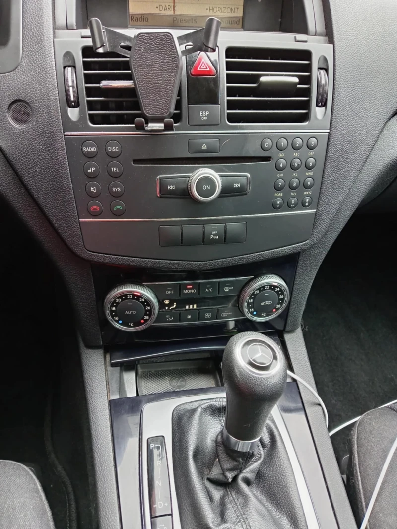 Mercedes-Benz C 180, снимка 7 - Автомобили и джипове - 52707796