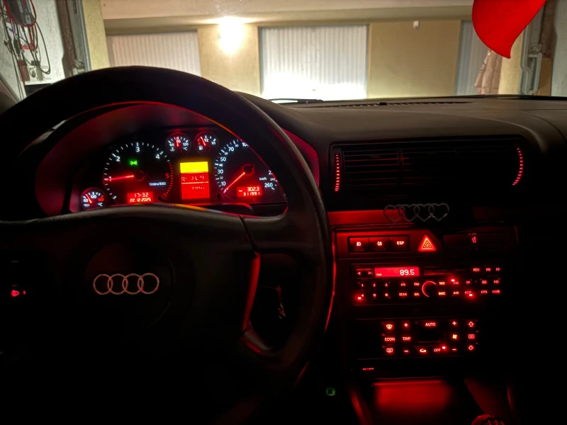 Audi A4 FACELIFT, снимка 6 - Автомобили и джипове - 52874749