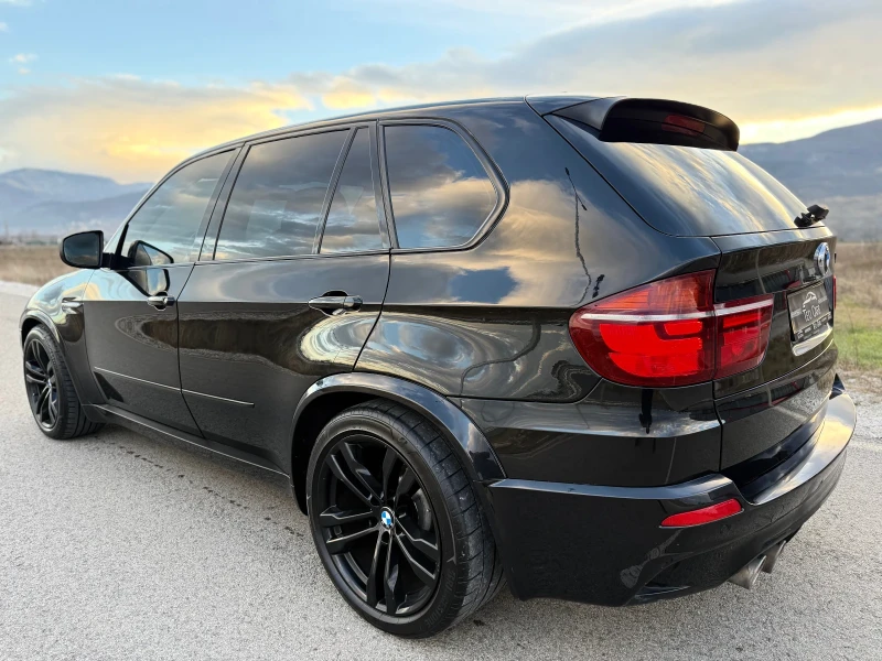 BMW X5M V8 BITURBO / FULL / 360 / M PACKET / PANO /HEAD UP, снимка 5 - Автомобили и джипове - 52966823