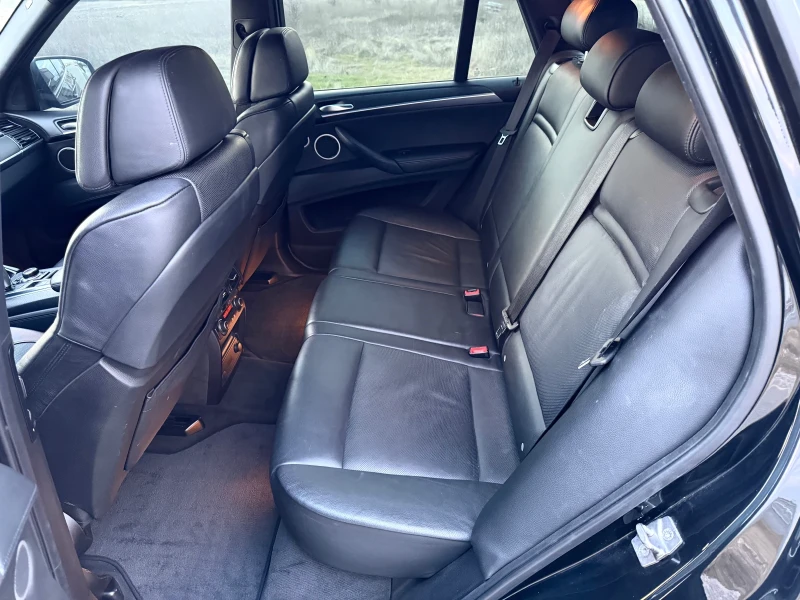 BMW X5M V8 BITURBO / FULL / 360 / M PACKET / PANO /HEAD UP, снимка 11 - Автомобили и джипове - 52966823