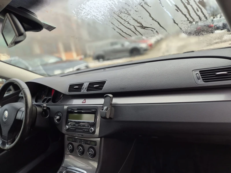 VW Passat 1, 9TDI-Navi, снимка 10 - Автомобили и джипове - 53055460