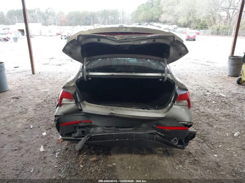 Hyundai Elantra SE | ЦЕНА ДО БЪЛГАРИЯ | , снимка 13 - Автомобили и джипове - 53534912