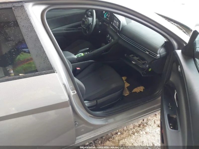 Hyundai Elantra SE | ЦЕНА ДО БЪЛГАРИЯ | , снимка 3 - Автомобили и джипове - 53534912