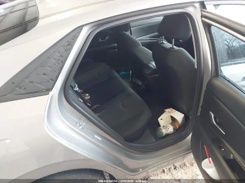 Hyundai Elantra SE | ЦЕНА ДО БЪЛГАРИЯ | , снимка 6 - Автомобили и джипове - 53534912