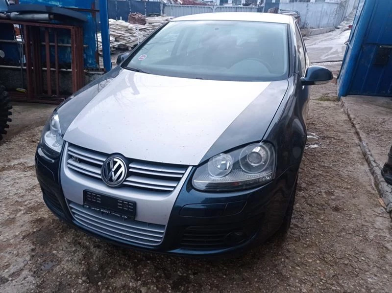 VW Golf 1.4 TFSI 170к GT, снимка 1 - Автомобили и джипове - 46668262