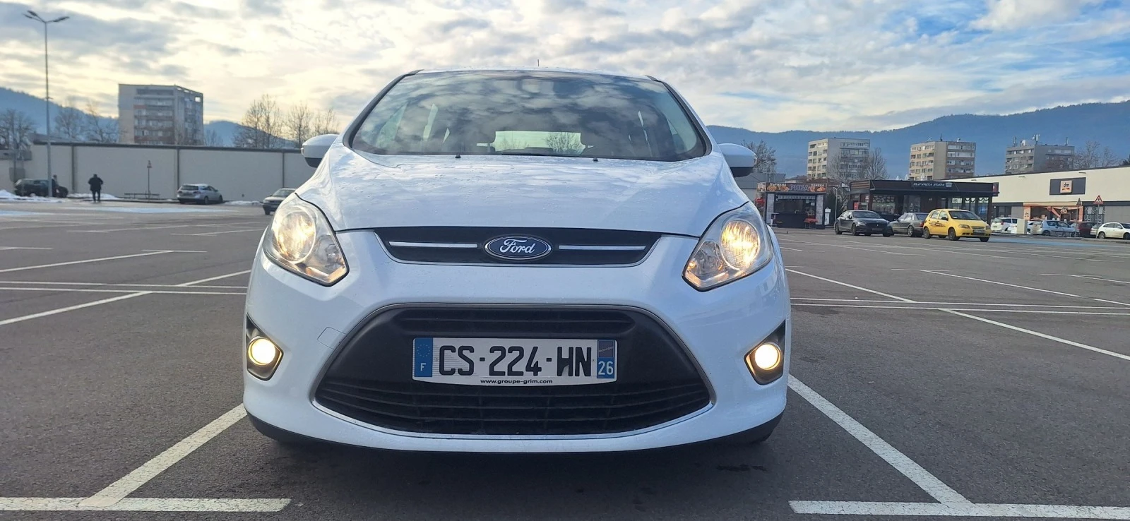 Ford C-max 1.0 - изображение 2