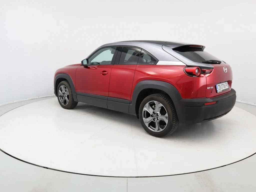 Mazda MX-30  - изображение 8