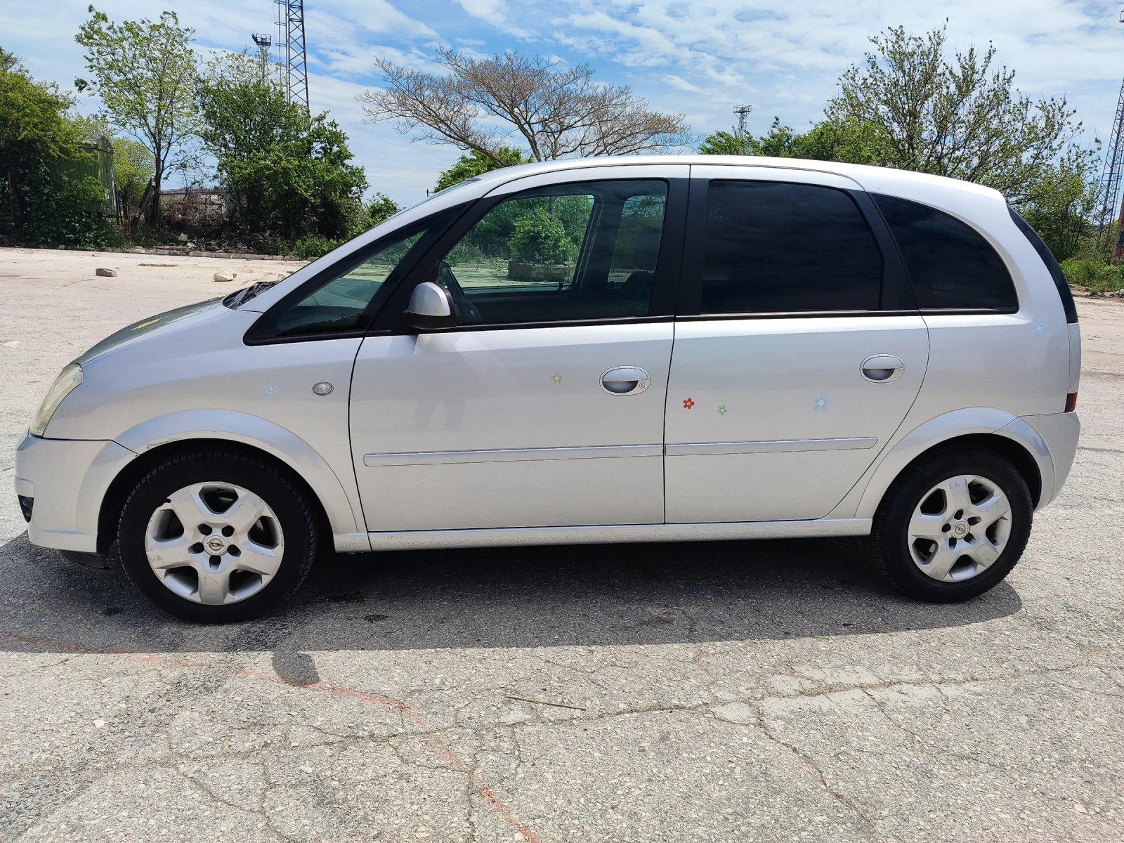 Opel Meriva 1.6i-75 000км - изображение 2