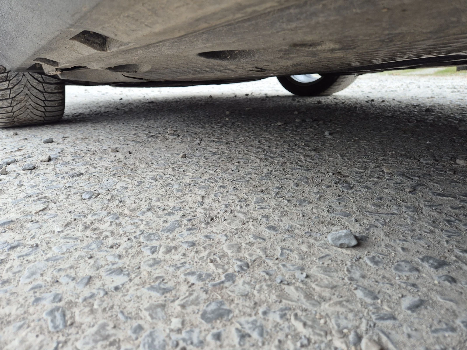 VW Passat 1, 9TDI-Navi, снимка 13 - Автомобили и джипове - 53055460