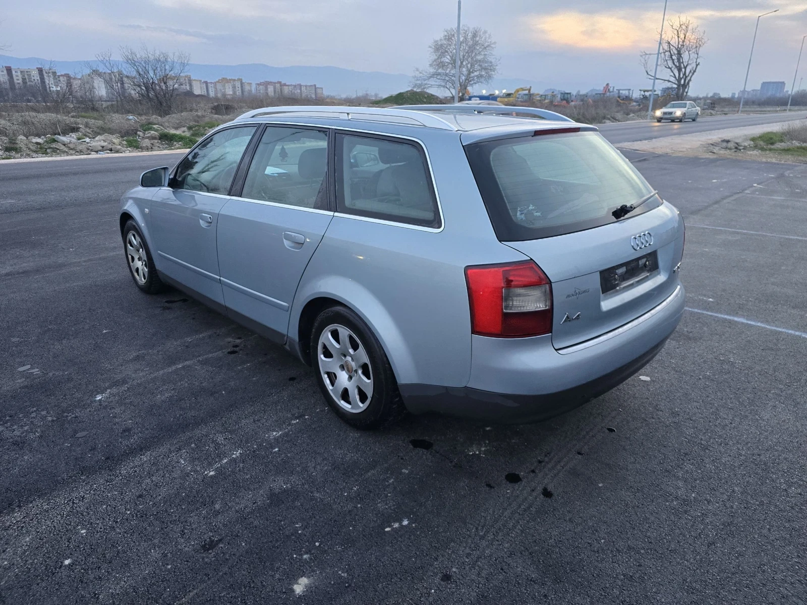 Audi A4 1.9 - изображение 5