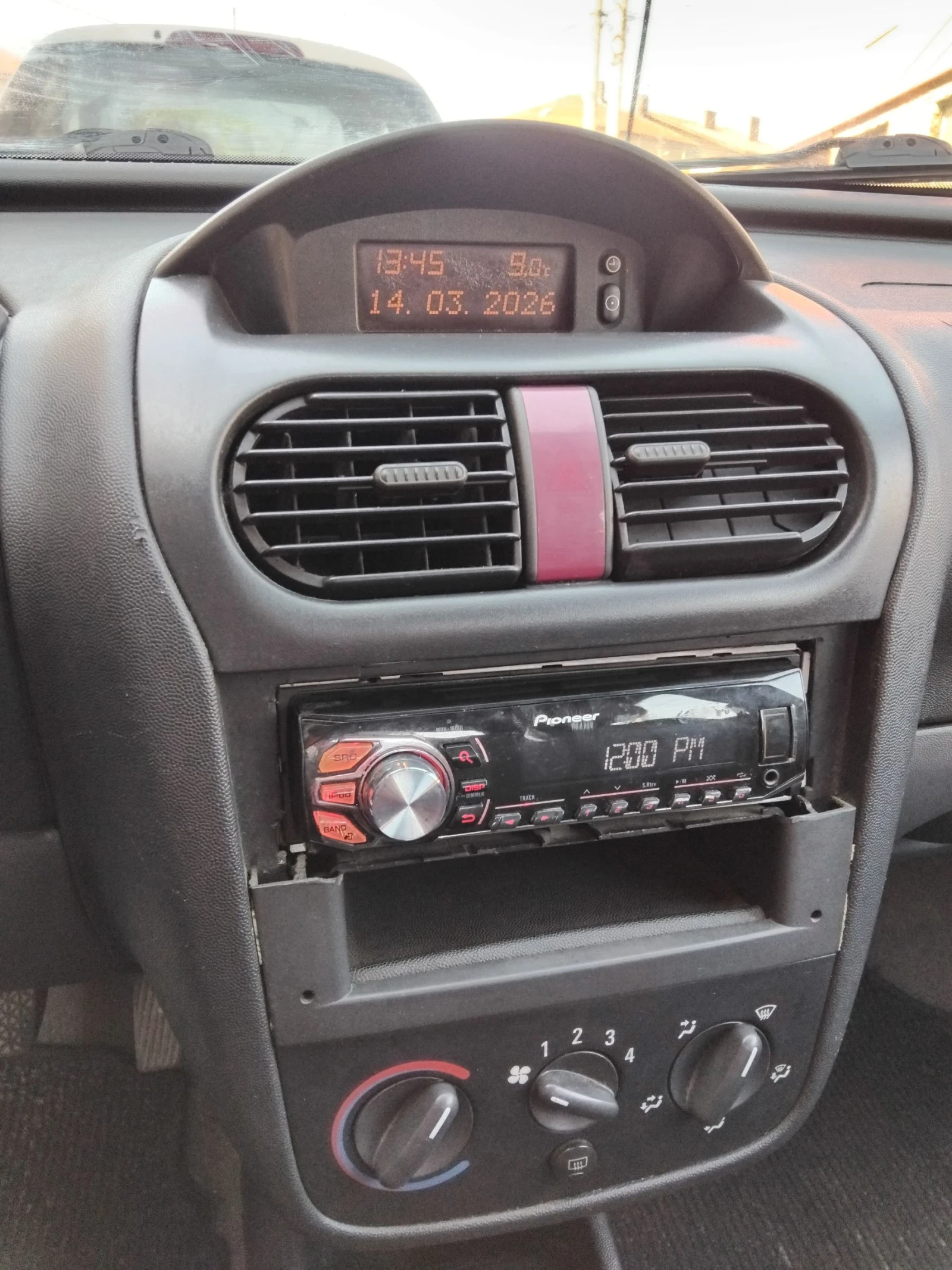 Opel Corsa, снимка 14 - Автомобили и джипове - 53839226