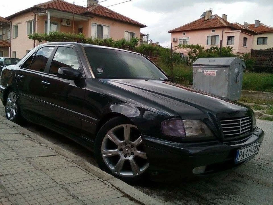 Mercedes-Benz C 220, снимка 17 - Автомобили и джипове - 53924859