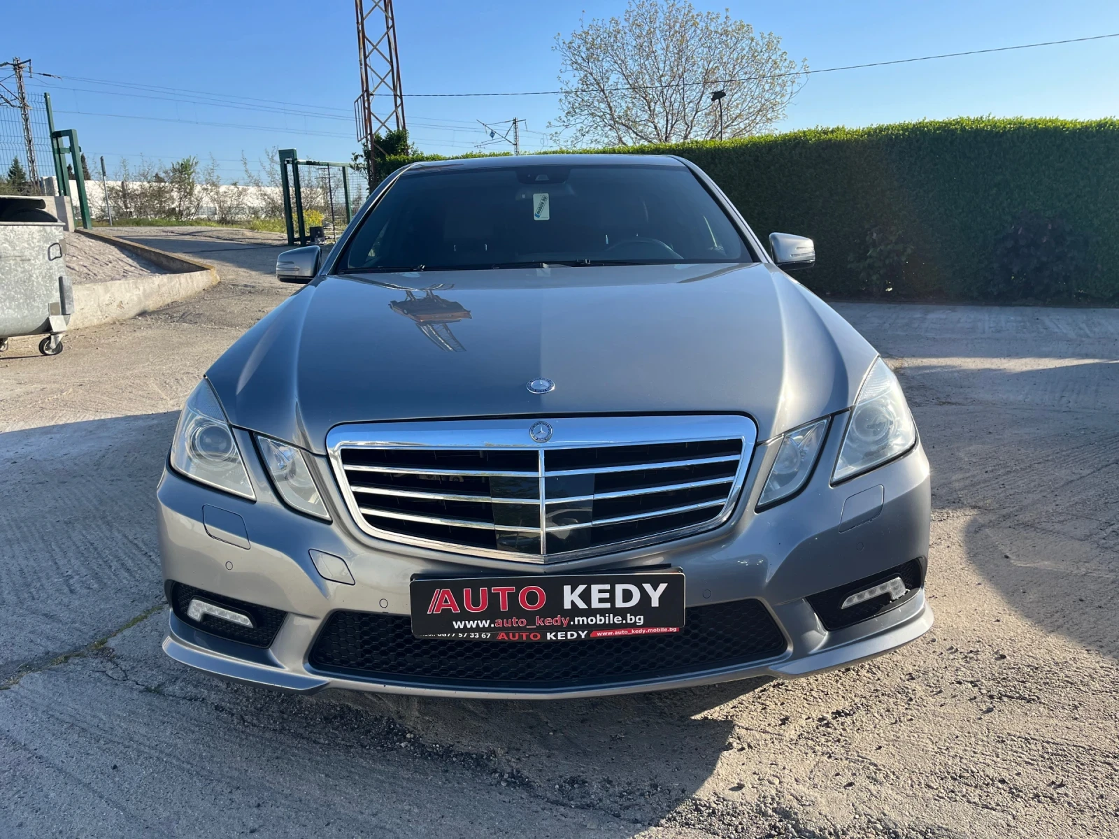 Mercedes-Benz E 500 5.5i AMG, снимка 2 - Автомобили и джипове - 54335616