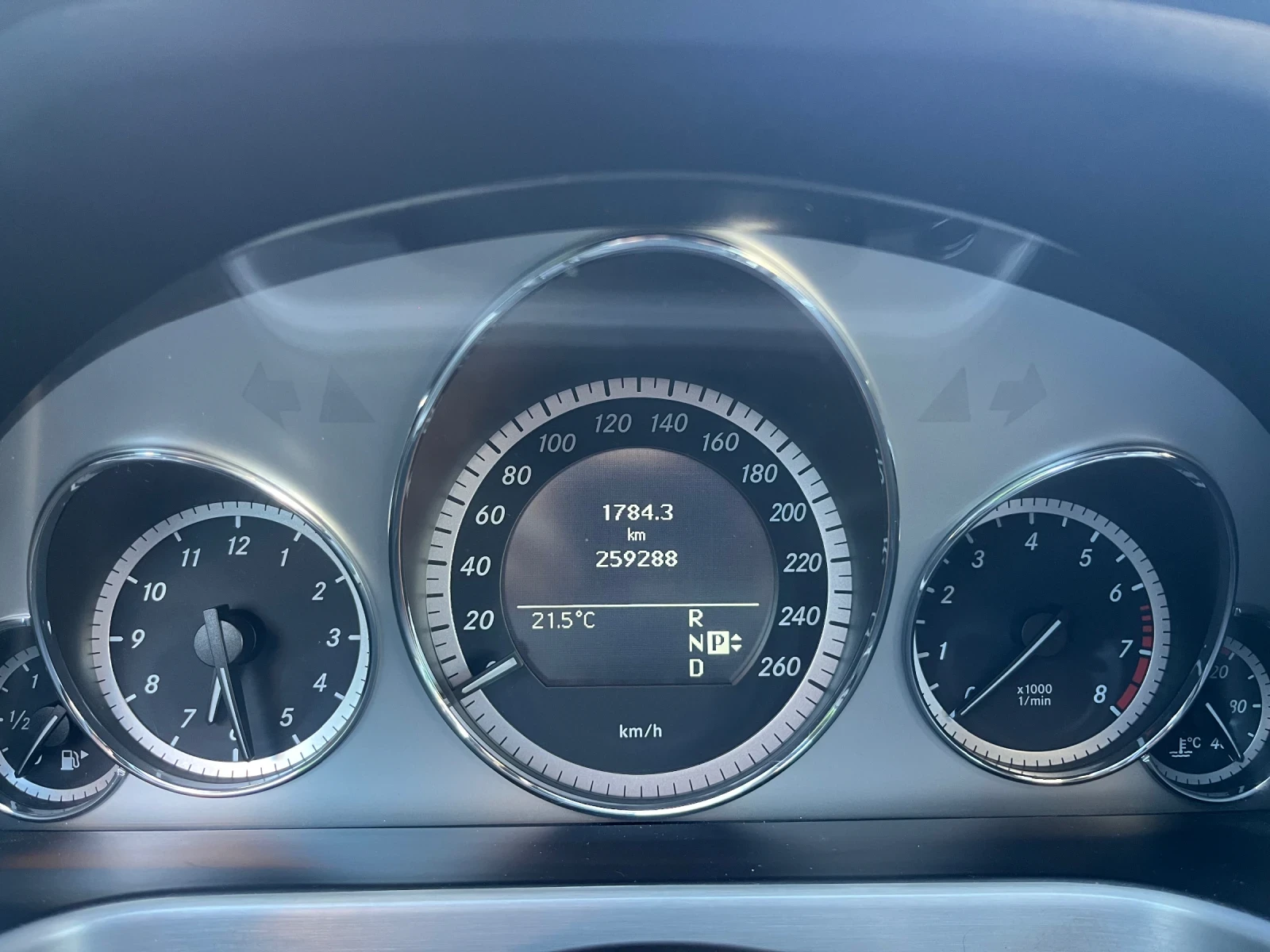 Mercedes-Benz E 500 5.5i AMG, снимка 10 - Автомобили и джипове - 54335616