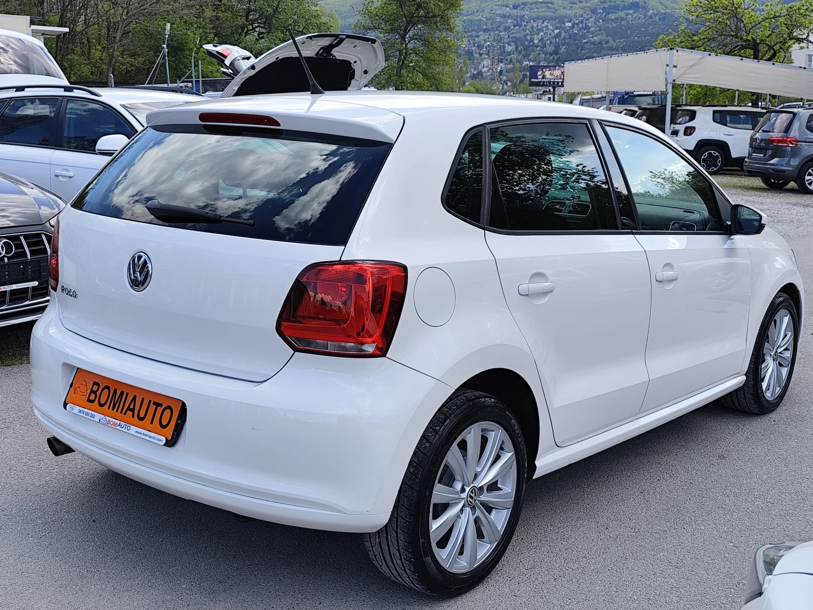 VW Polo 1.4i* KLIMATRONIK* EURO5A* , снимка 3 - Автомобили и джипове - 54343936