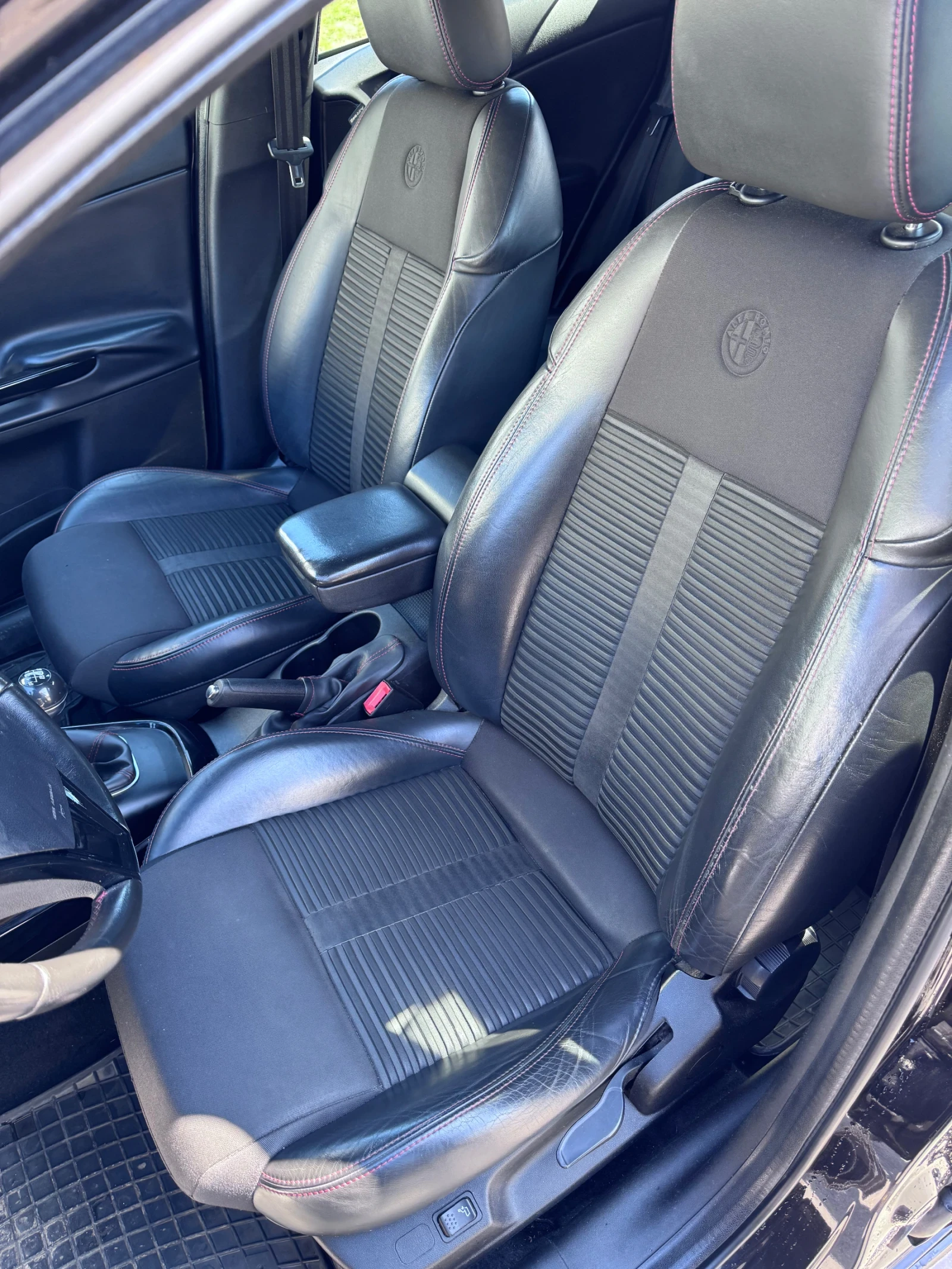 Alfa Romeo Giulietta Sportiva, снимка 7 - Автомобили и джипове - 54438693