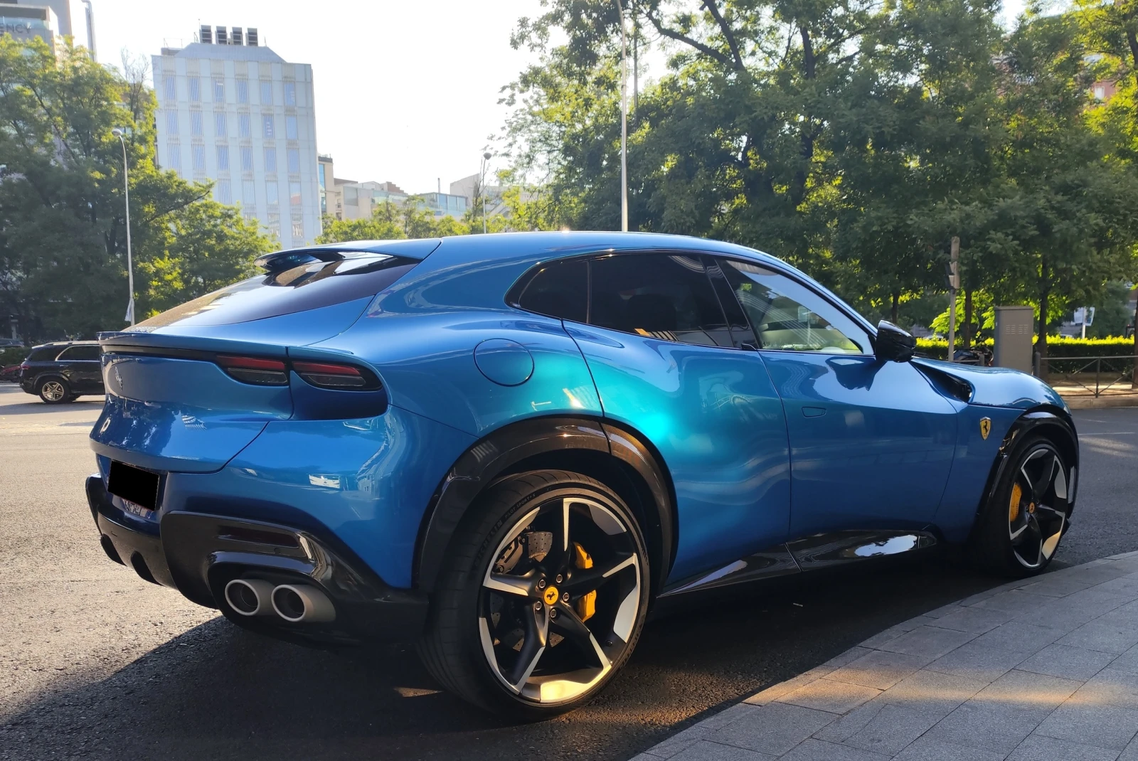 Ferrari Purosangue 6.5 V12, снимка 4 - Автомобили и джипове - 54572945