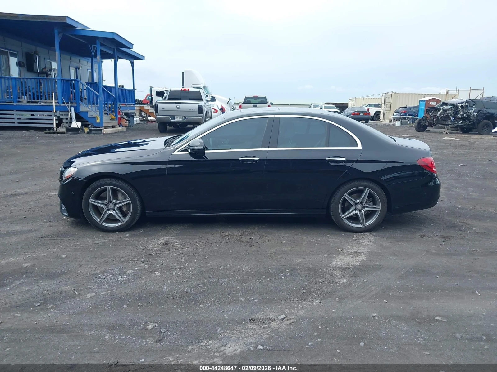 Mercedes-Benz E 300 ��� �����* 4MATIC* �������* BURMESTER* �������* �� | Mobile.bg � ����������� 4
