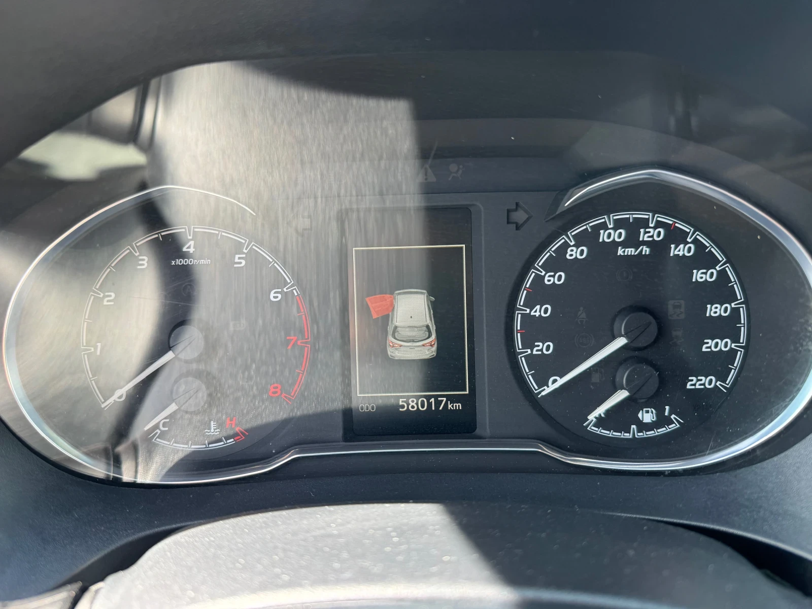 Toyota Yaris 1.0Benzin:;58017км::Тoп-Y20 ИНДИВИДУАЛЕН !!, снимка 10 - Автомобили и джипове - 54886137