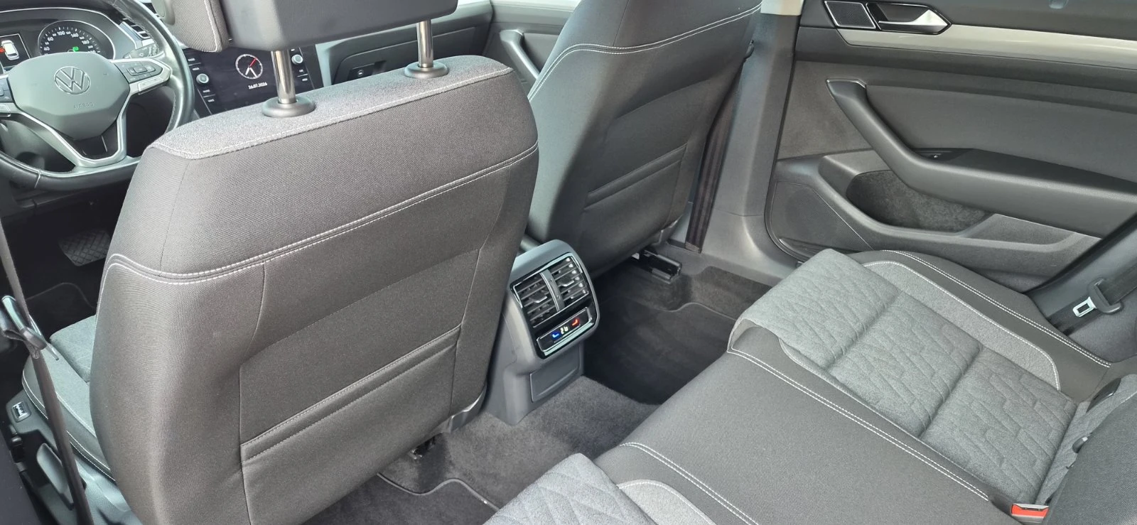 VW Passat 2.0 TDI EVO / Business/ DSG7/ACC | Mobile.bg � ����������� 10