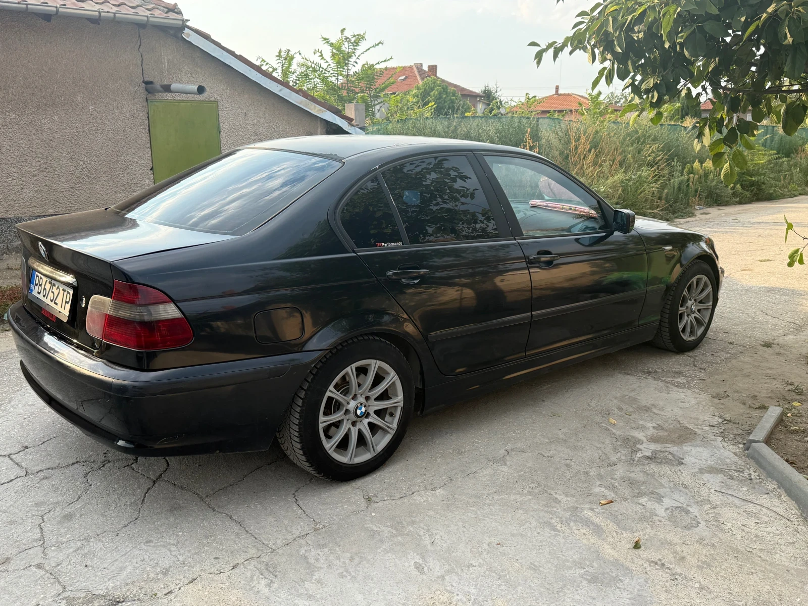 BMW 320, снимка 2 - Автомобили и джипове - 55709415