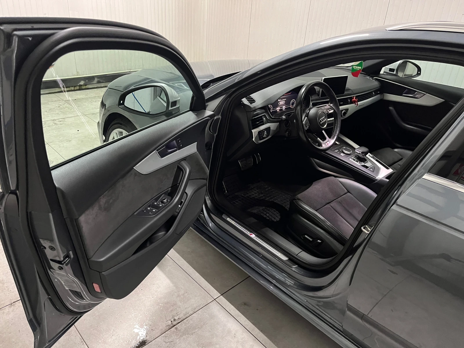 Audi A4 S Line 3.0 TDI, снимка 16 - Автомобили и джипове - 55728279