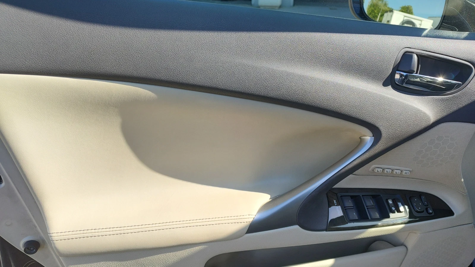 Lexus IS 250 /Facelift/Luxury/Camera , снимка 13 - Автомобили и джипове - 55889603