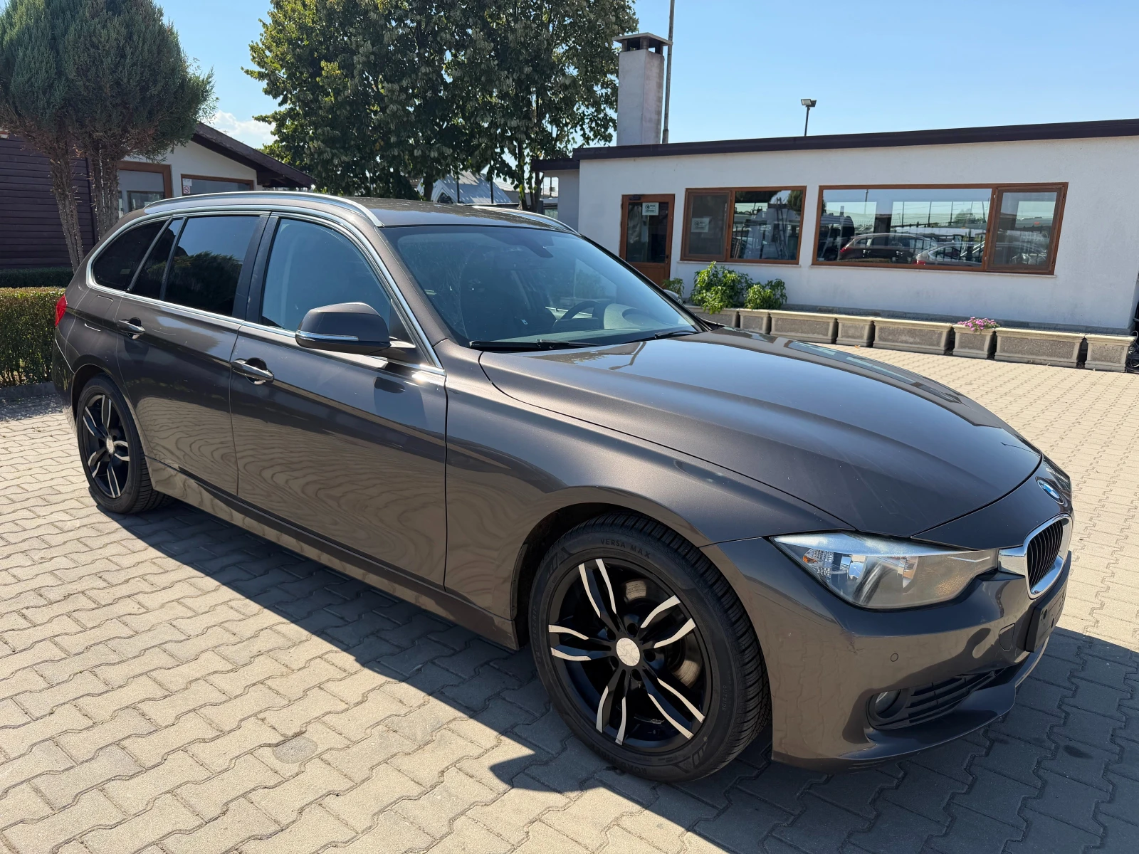 BMW 318 D NAVI/KOJA EURO 5, снимка 4 - Автомобили и джипове - 56130994