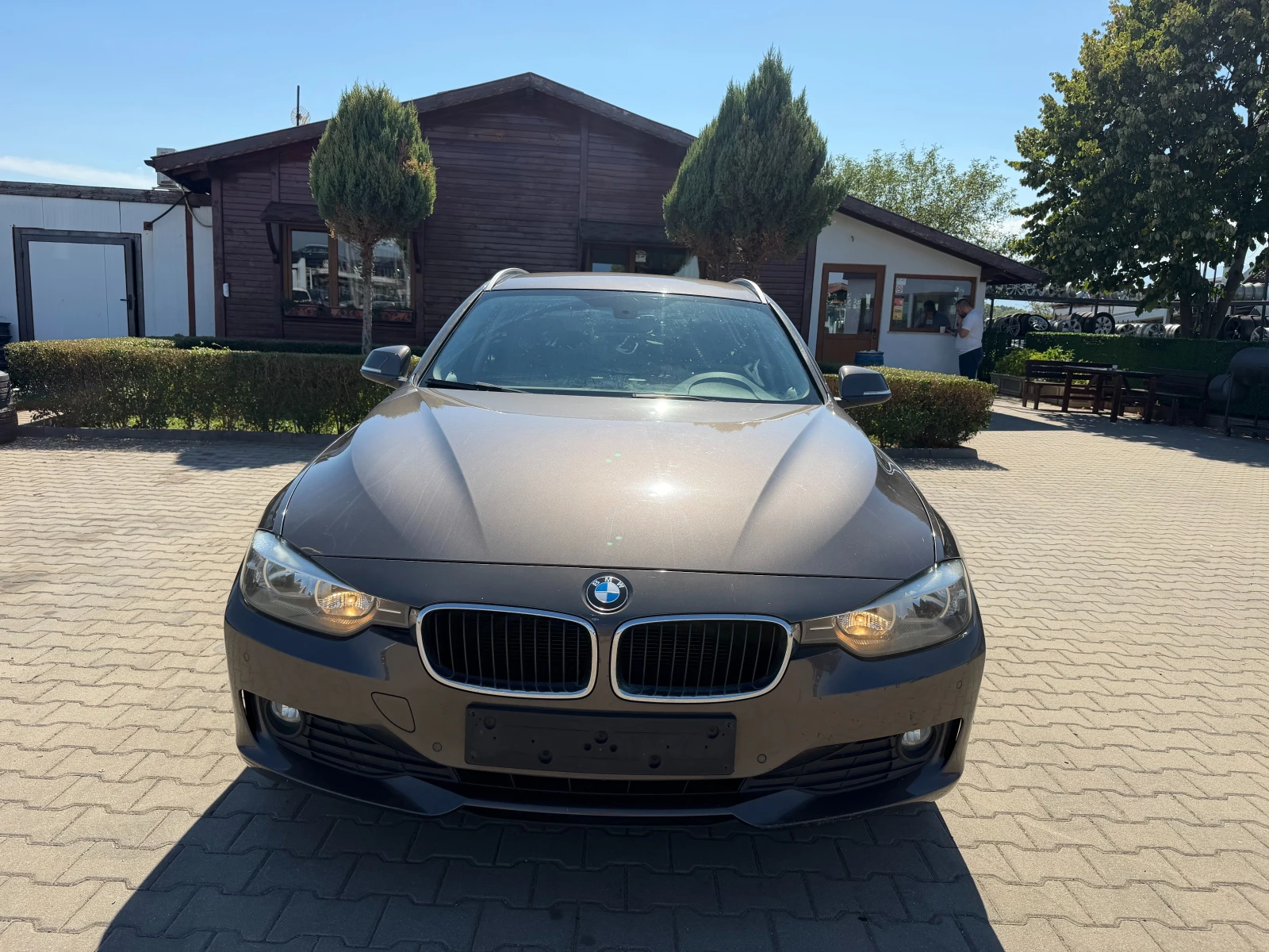 BMW 318 D NAVI/KOJA EURO 5, снимка 3 - Автомобили и джипове - 56130994