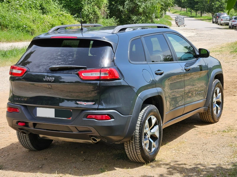 Jeep Cherokee 3.2 Trailhawk, снимка 3 - Автомобили и джипове - 46615672