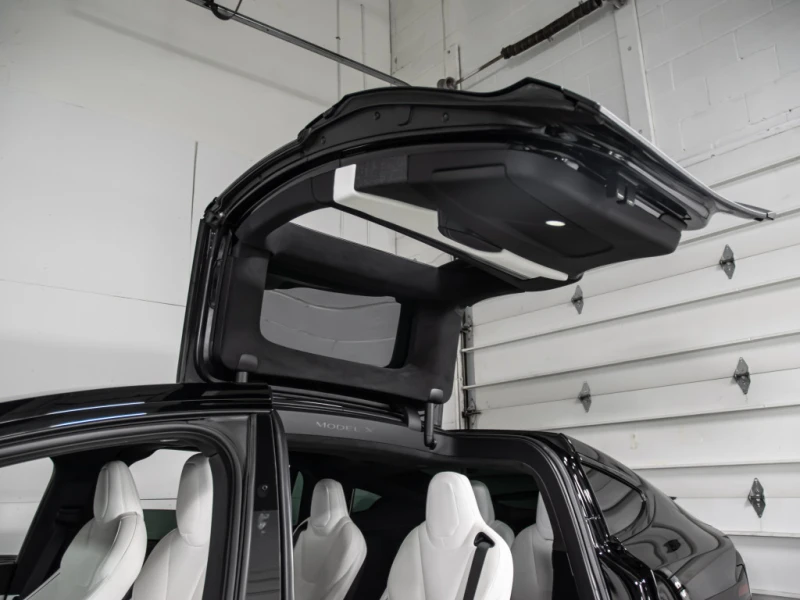 Tesla Model X PLAID, снимка 14 - Автомобили и джипове - 53403419