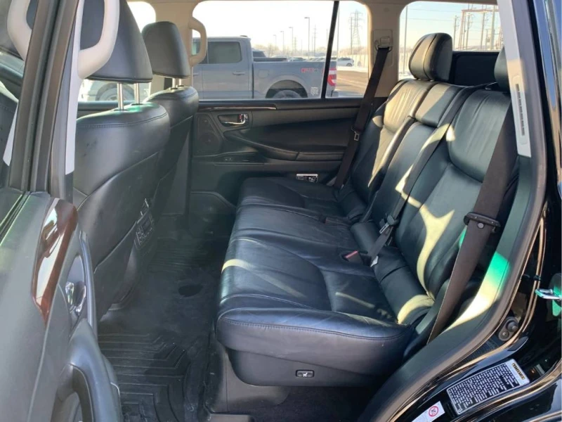 Lexus LX 570 * * CARFAX * * АВТО КРЕДИТ * * , снимка 12 - Автомобили и джипове - 53479241