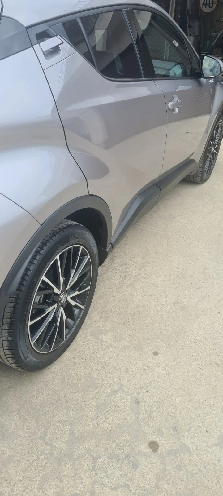 Toyota C-HR, снимка 4 - Автомобили и джипове - 53845388