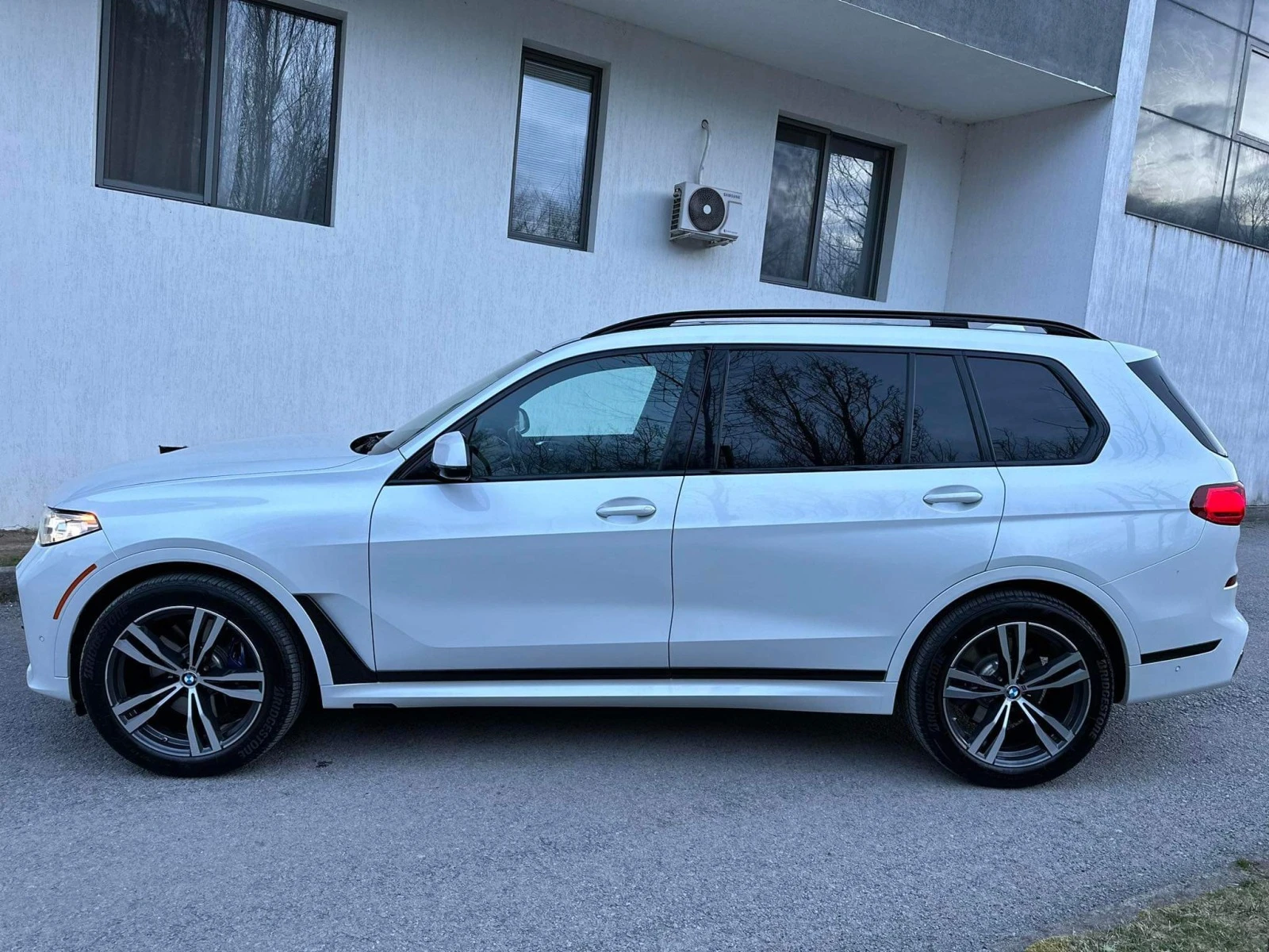 BMW X7 Xdrive 40i / M OPTIC - изображение 4