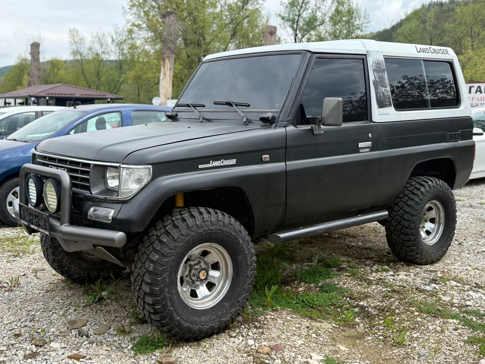 Toyota Land cruiser 3.0 TDI, снимка 2 - Автомобили и джипове - 49926311