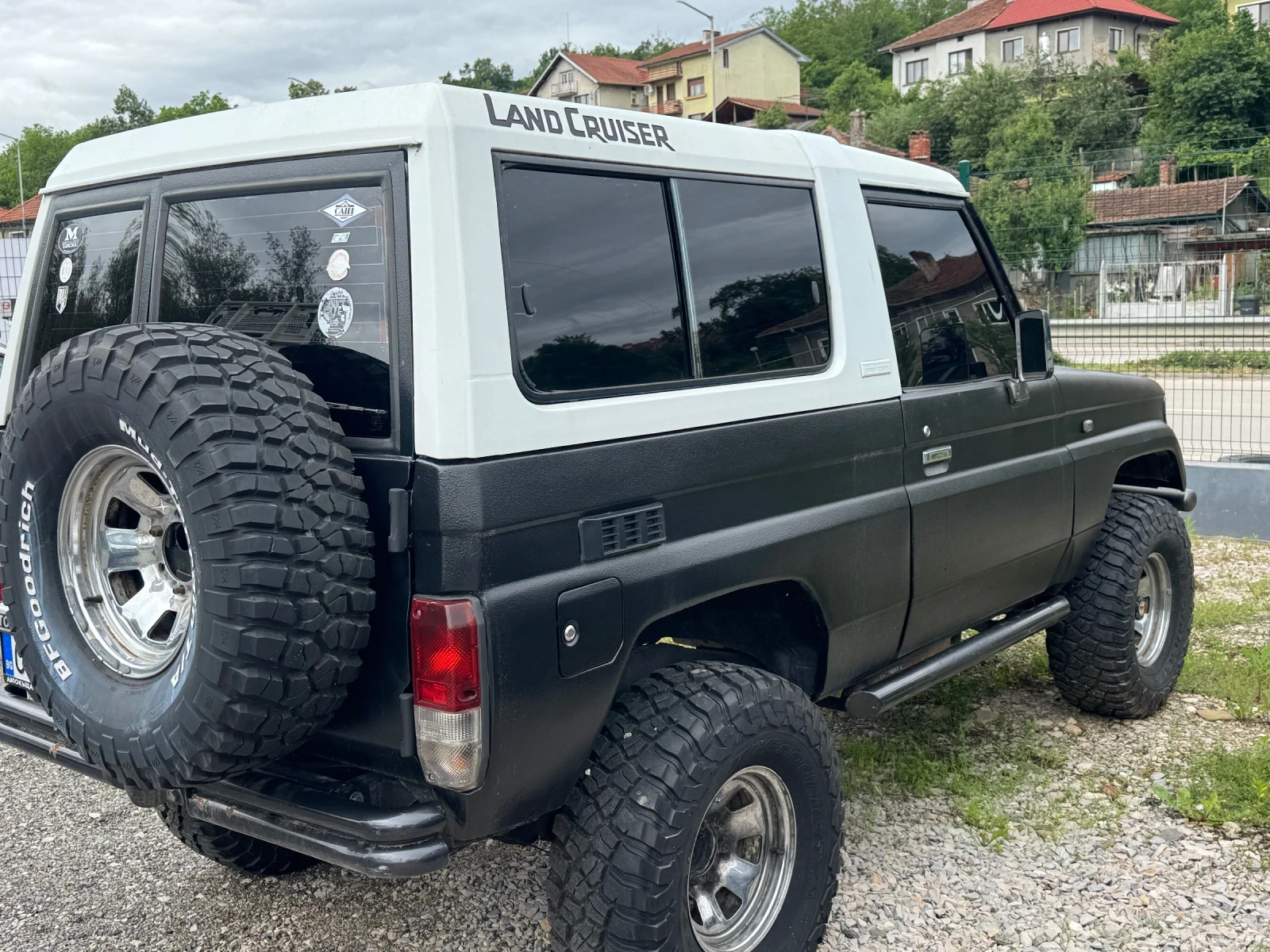 Toyota Land cruiser 3.0 TDI, снимка 4 - Автомобили и джипове - 49926311