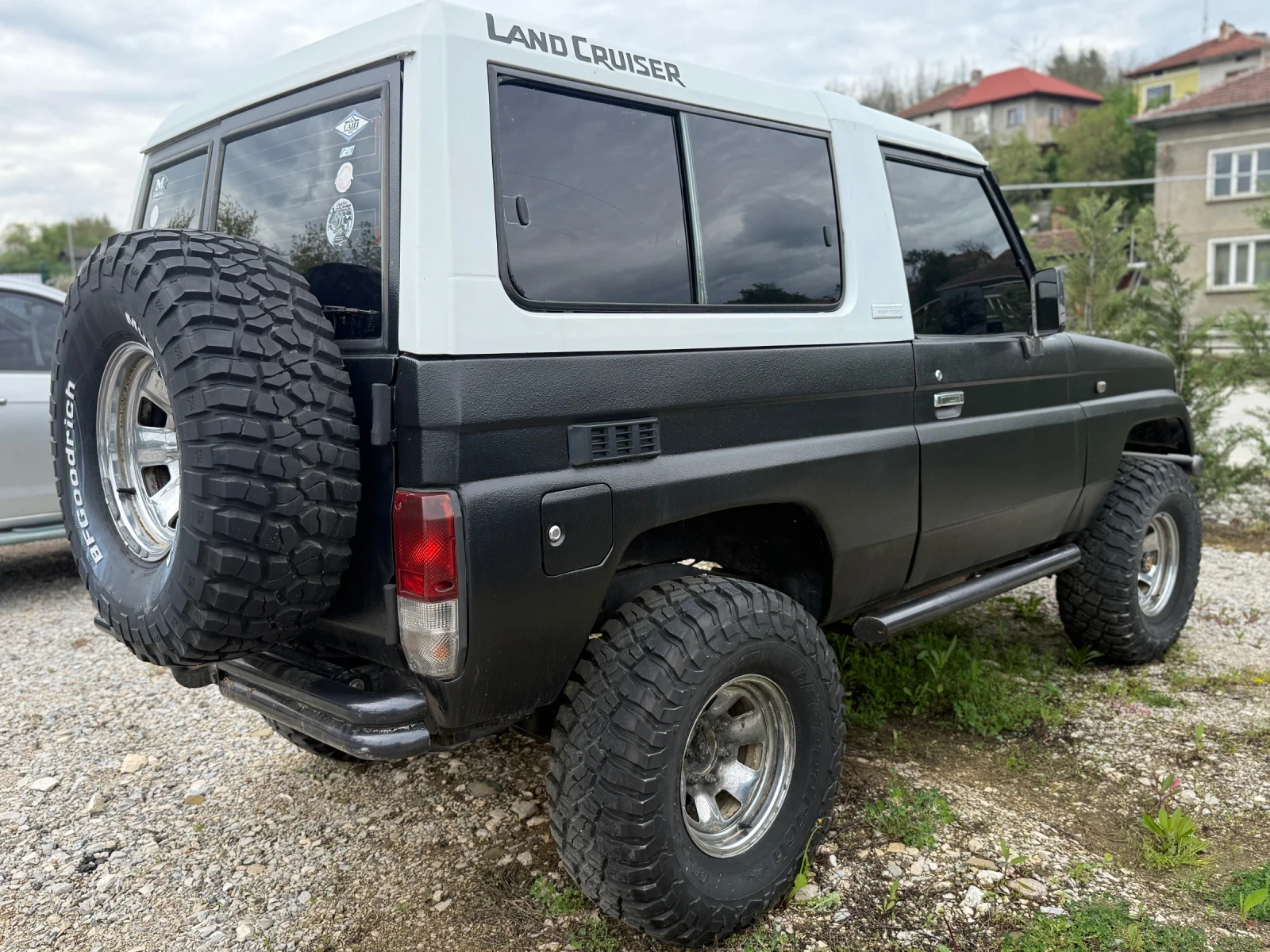 Toyota Land cruiser 3.0 TDI, снимка 5 - Автомобили и джипове - 49926311