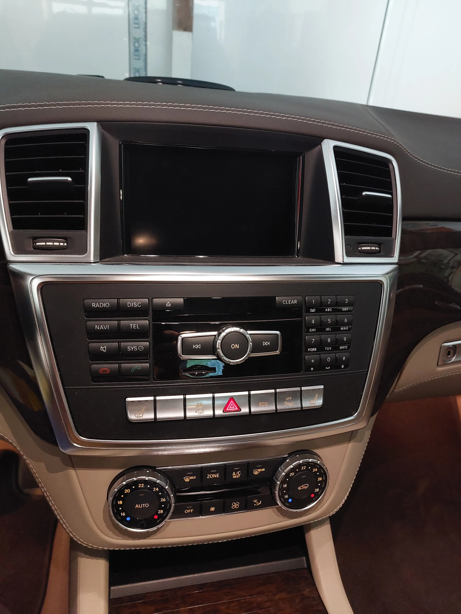Mercedes-Benz ML 350 BLUETEC 4MATIC, снимка 10 - Автомобили и джипове - 54493129