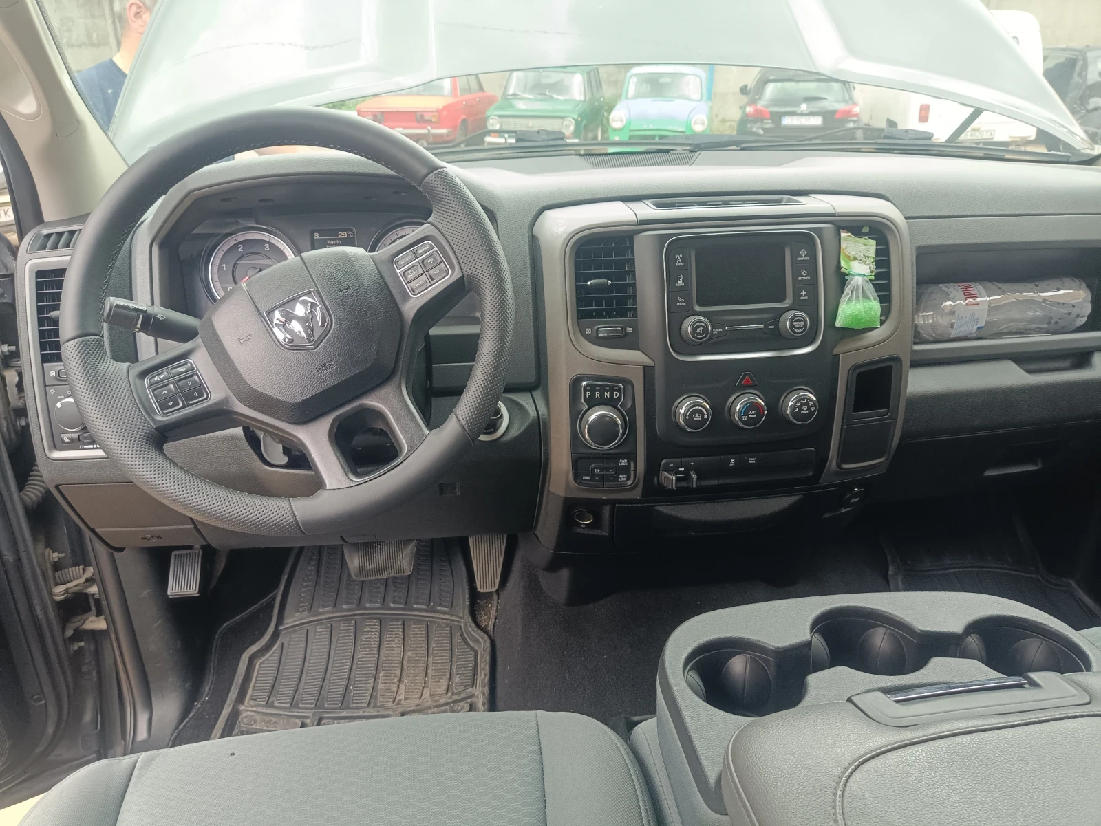 Dodge RAM 1500 Дизел, снимка 9 - Автомобили и джипове - 54932513