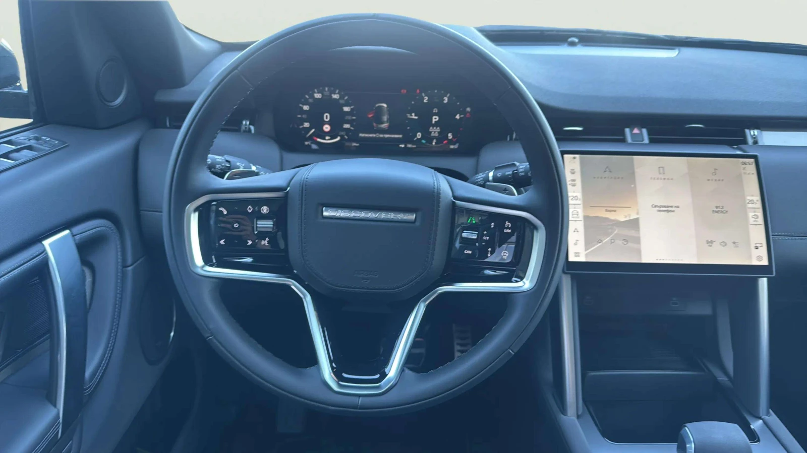 Land Rover Discovery Sport 2.0D, снимка 12 - Автомобили и джипове - 55193698