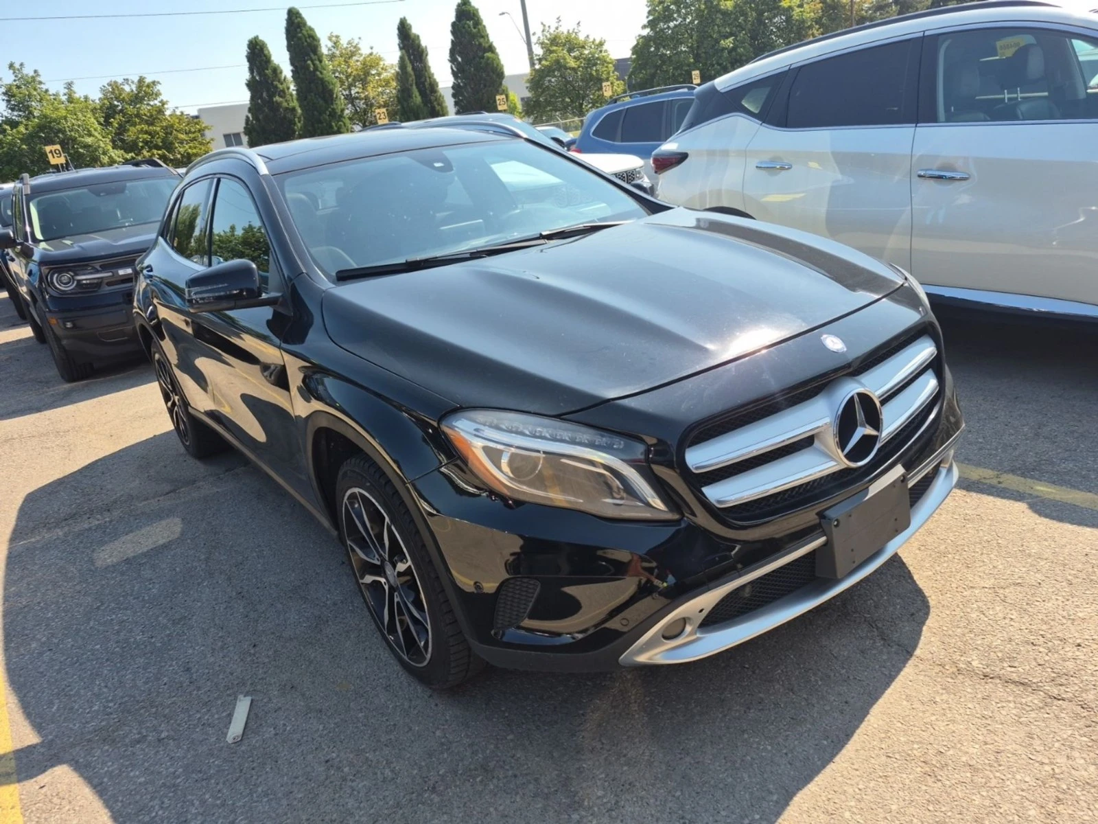 Mercedes-Benz GLA 250 * AвтоКредит * (ЦЕНА ДО БГ), снимка 2 - Автомобили и джипове - 55619344