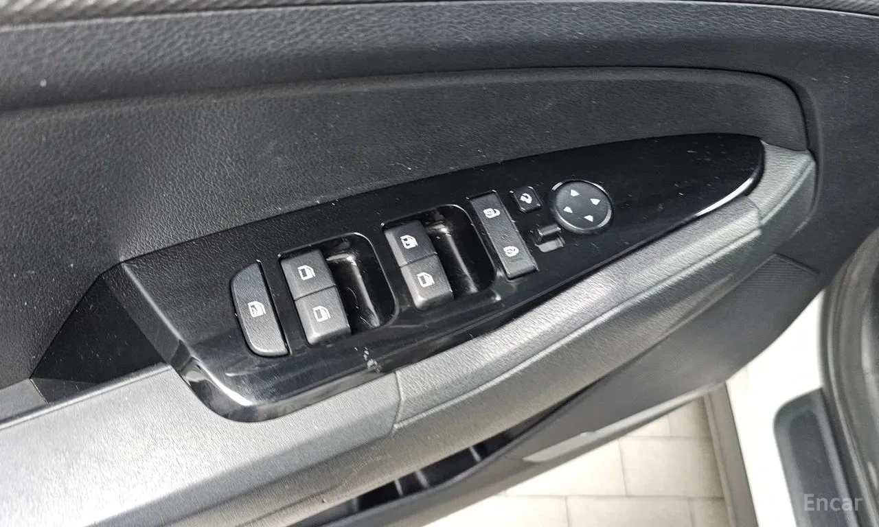 Kia Sportage * Gasoline 1.6 Turbo 2WD * БЕЗ ПЪРВОНАЧАЛНА ВНОСКА, снимка 15 - Автомобили и джипове - 55898111