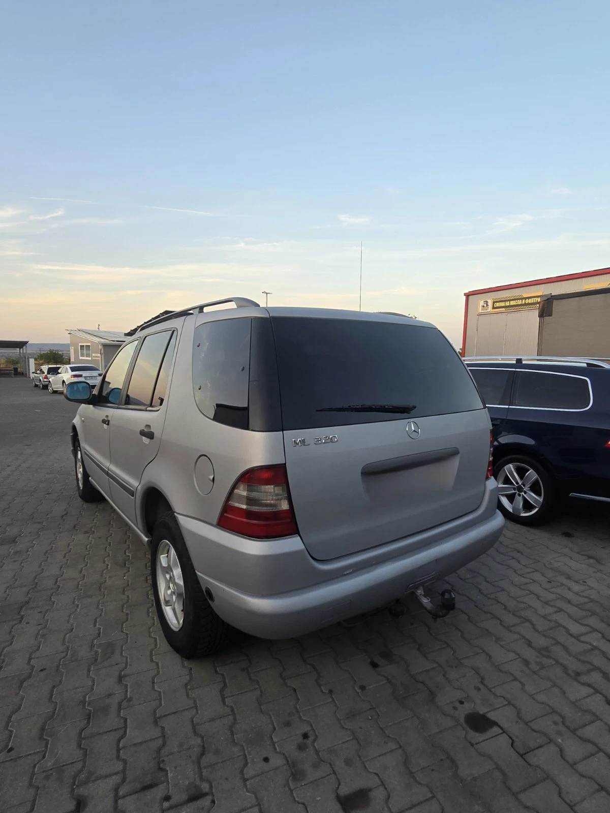 Mercedes-Benz ML 320, снимка 3 - Автомобили и джипове - 56155596